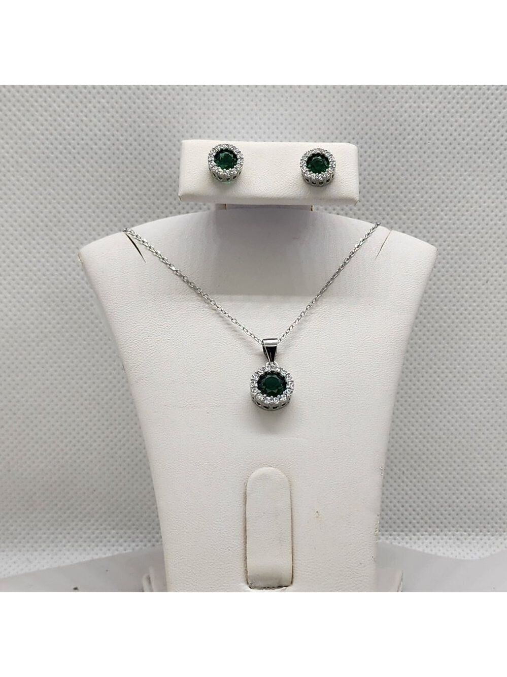 Brand New Sterling Silver 925 Round Green Gemstone 2pcs Set